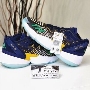 NEW! Men's Adidas D.O.N. Issue 4 Basketball Shoes / Size 9